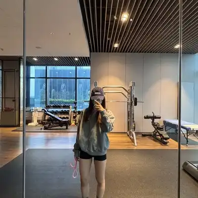 郑磊